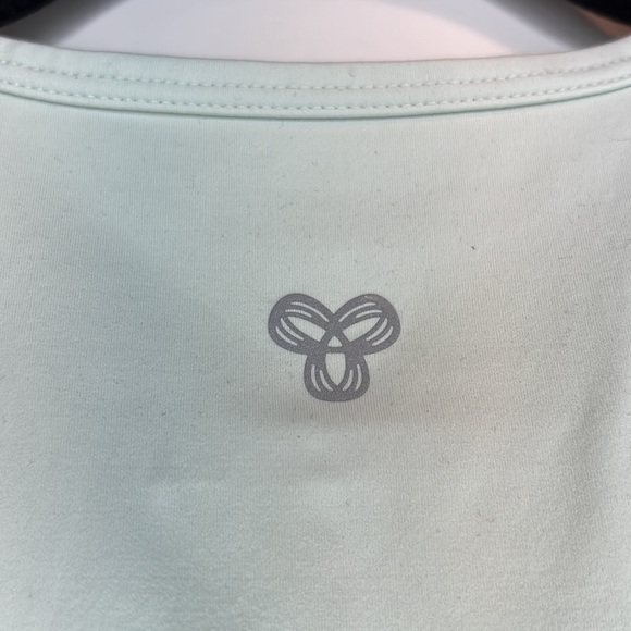 Aritzia TNAction Front Zip Cropped Workout Tank Top Sz M Mint Green - Picture 6 of 12